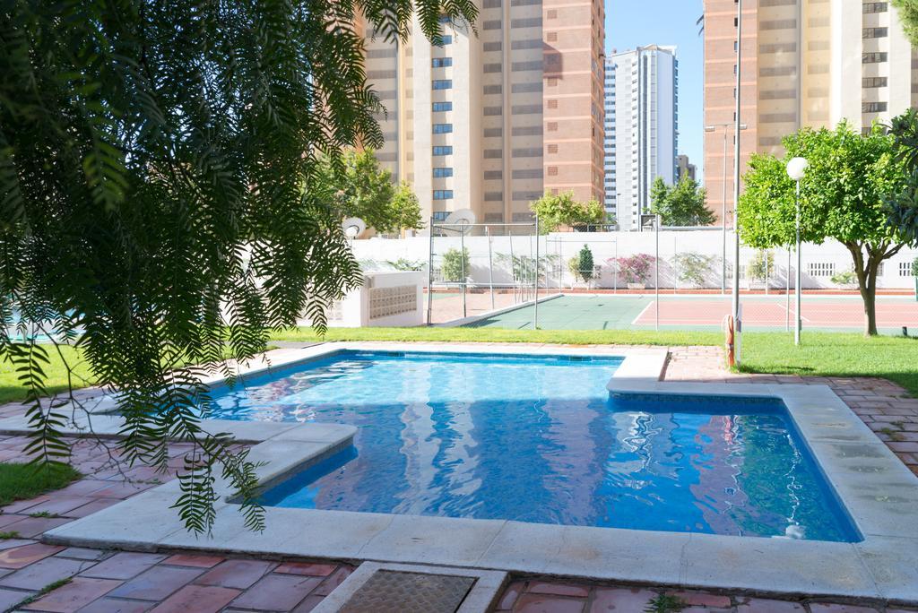 Gemelos 4 Benidorm Bagian luar foto
